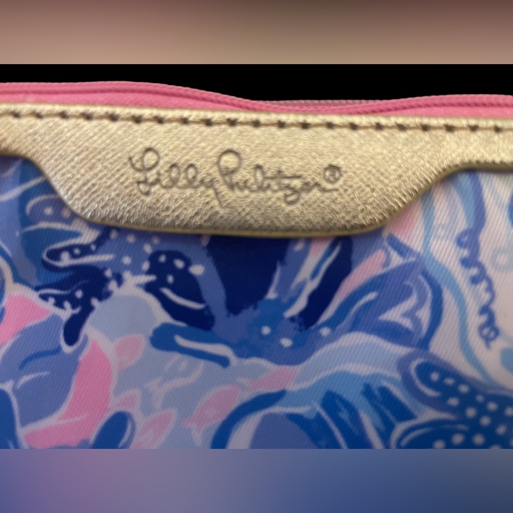 Lilly Pulitzer Keychain Wallet - Picture 2 of 4